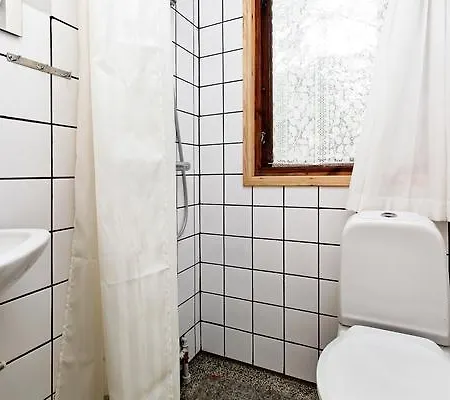 Two-bedroom Holiday In 3