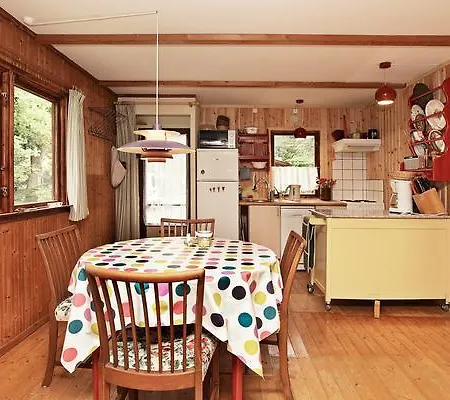 Nyaraló Two-bedroom Holiday In 3 *